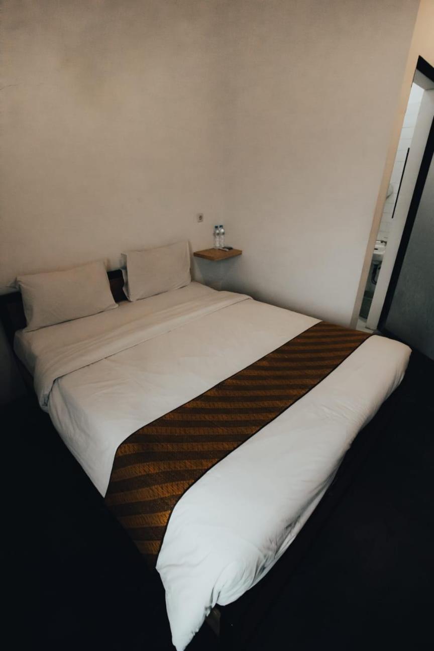 Penak Hostel Malioboro Yogyakarta Exterior foto